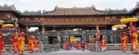 TOURISTS IN Easy biking tour in Central Vietnam - TL310
